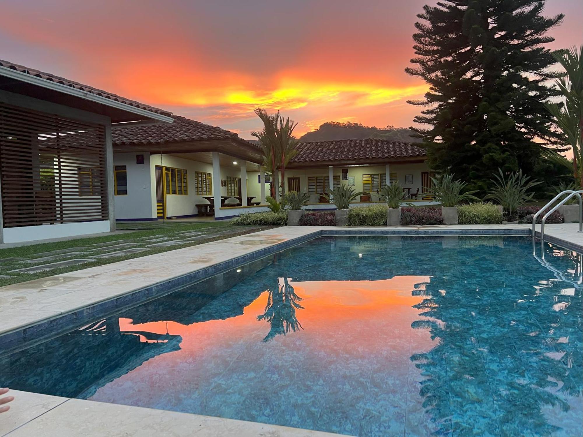فندق The Coffee Club Campestre Chinchiná المظهر الخارجي الصورة